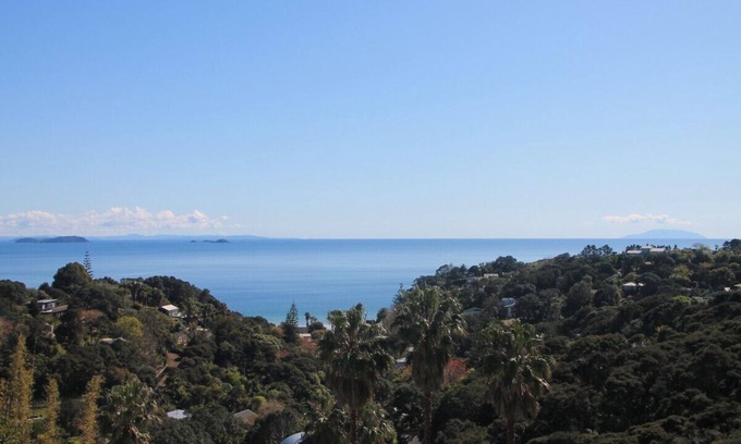 Palm Beach Apartment | Gorgeous Palm Beach with stunning views