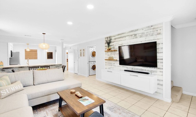 Miramar Beach House | ⭐Gorgeous Property I Walk to Beach I Community Pool I 2BR Summerhouse #5