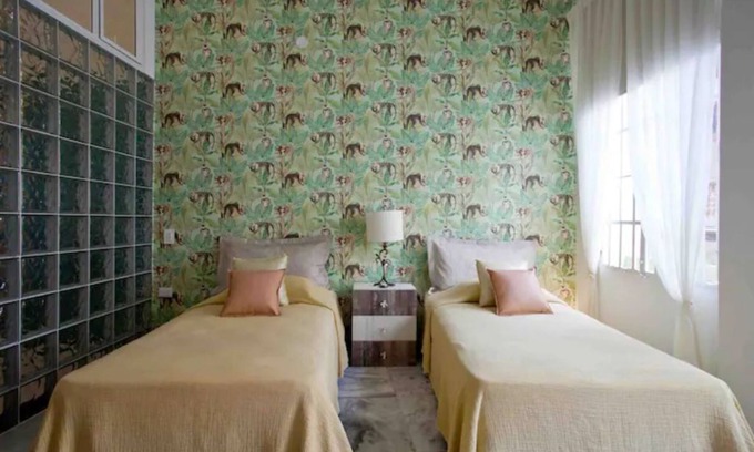 Cartagena Walled City House | Gorgeous Republican. Apt inside old city.