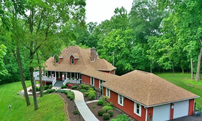 Martinsburg House | Gorgeous Riverfront Retreat: swimming, canoeing, riding, biking