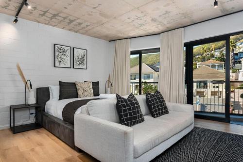 Sea Point Apartment | Gorgeous Sea Point Apartment