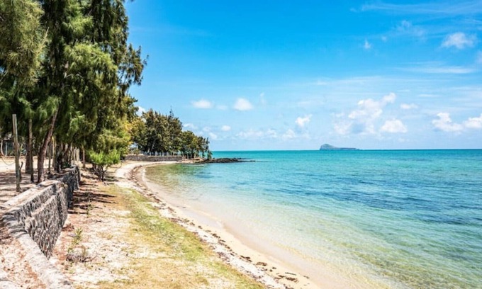 Grand Gaube Apartment | Gorgeous seaview apartment