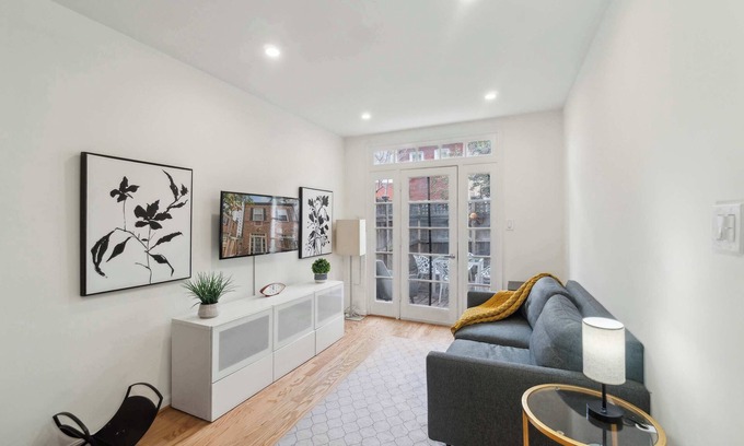 West End Apartment | Gorgeous small historic home next to GWU