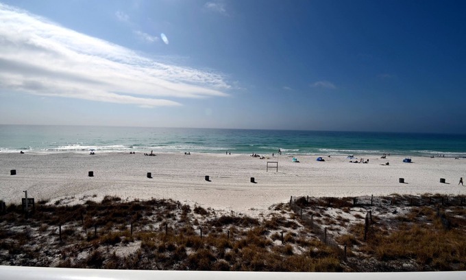 Long Beach Condo | GORGEOUS SUNRISES/SUNSETS; TOP GOLF; 4 BEACH CHAIRS; ASSIGNED PARKING NEW FLOORS