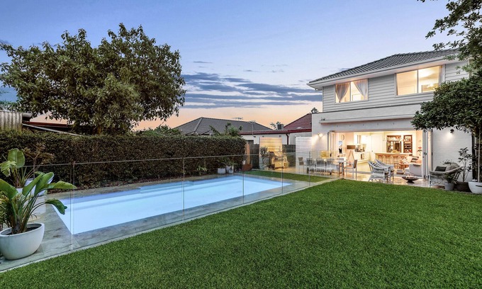 Rosebery House | Gorgeous two story Bungalow with pool , styled for a relaxed beachside holiday.