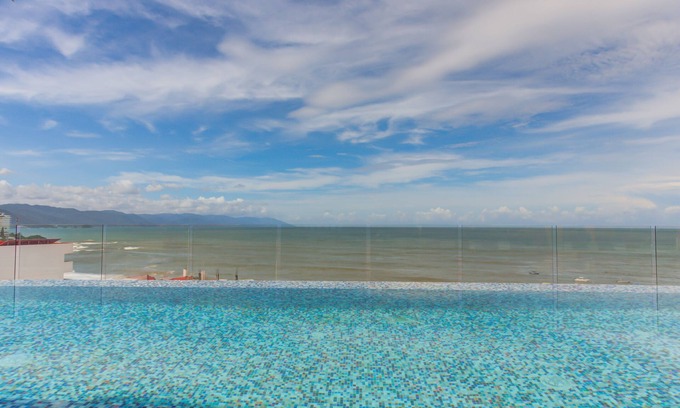 Romantic Zone Apartment | Gorgeous V177 Condo Close to Blue Chairs, Los Muertos Beach