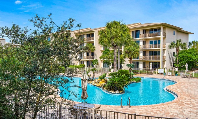 Rosemary Beach Condo | GORGEOUS VIEWS! ~ REMODELED UNIT! ~ FREE BEACH SETUP! ~ HIGH POINTE RESORT!