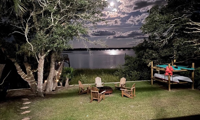 Crescent Beach House | Gorgeous Waterfront w/Golf Cart! 4 bds, 3.5 ba! Sleeps 12
