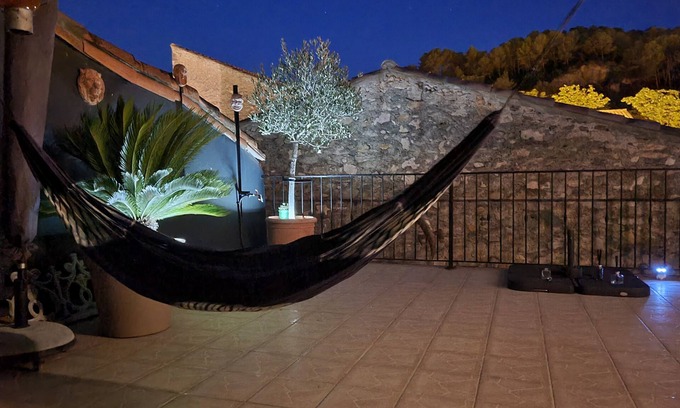 Cessenon-sur-Orb House | Gorgeous winemaker's house with stunning roof terrace