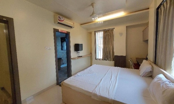 Bhadrak Hotel | Goroomgo Ganesh Plaza bhadrak
