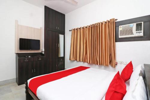 Kolkata Hotel | Goroomgo Hotel Manurama Ruby Kolkata