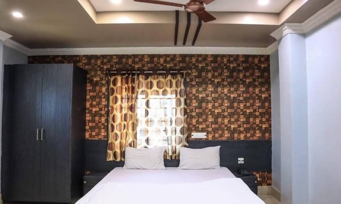 Bhadrak Hotel | Goroomgo Kitchen Garden Bhadrak