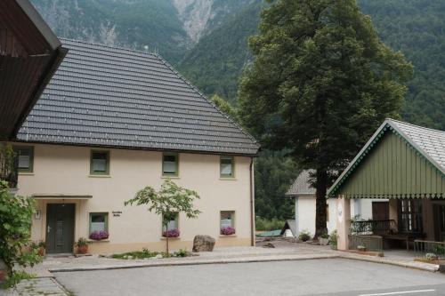 Log pod Mangartom Bed & Breakfast | Gorska Roža