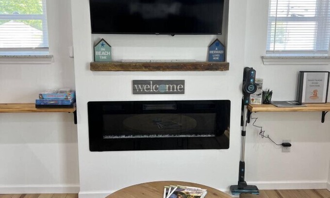 Geneva-on-the-Lake House | GOTL Comfy Cottage- Sunset Vacation Rentals