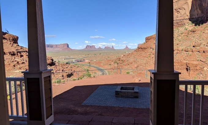 Monument Valley Cabin | Goulding's Lodge