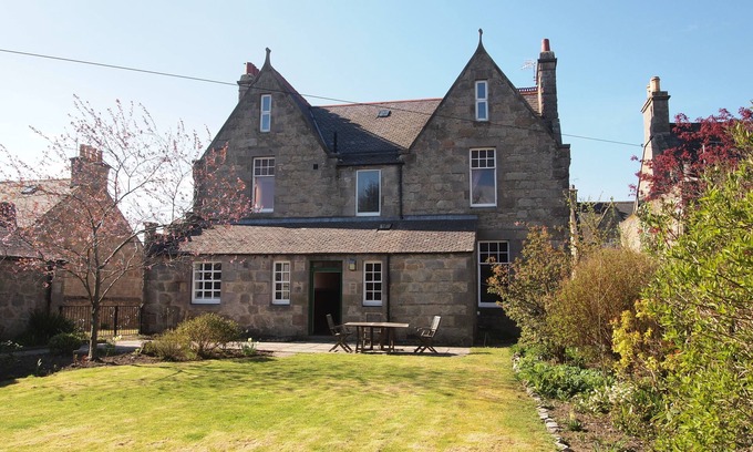 Huntly House | Gowanbank, Queen Street, Huntly