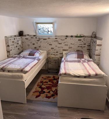 Buxheim Apartment | Grüne Oase Souterrain