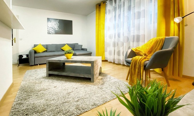 Saverne Apartment | GR53*CHATEAU DES ROHAN 4mins away*STRASBOURG 25mins*COMFORT BEDDING