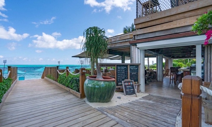 The Bight Condo | GRACE BAY - BEACH FRONT!