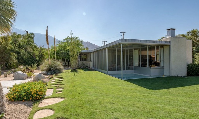 Palm Springs House | Grace Miller Neutra Guest House - Richard Neutra Designed - Graceful Palm Springs Living
