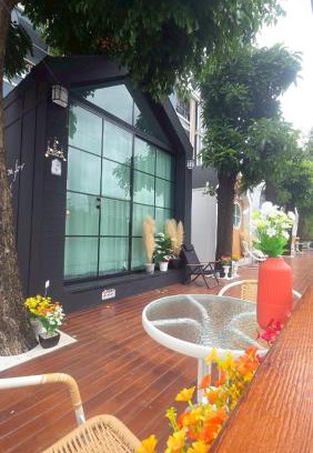 Lat Krabang Hotel | Grace Riverfront