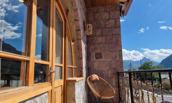 Stepantsminda Bed & Breakfast | GRAF KAZBEGI