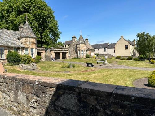 Elgin House | Grampian Serviced Apartments - Ladyhill Neuk - 1 Bedroom Apartment