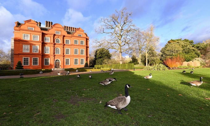 London Borough of Hounslow Apartment | Grand Apartments Kew Gardens