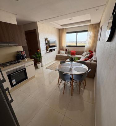 Cherrat Apartment | Grand Appartement de standing proche plage avec piscine privée