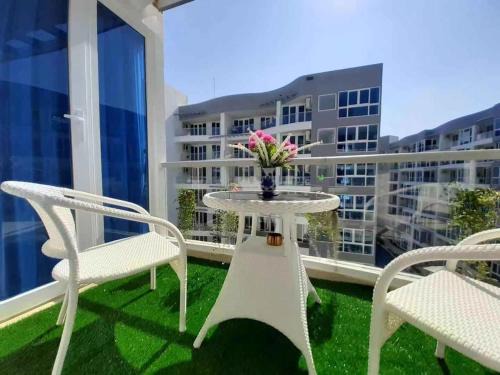 Central Pattaya Apartment | Grand Avenue Soi Buakhao By Daisy