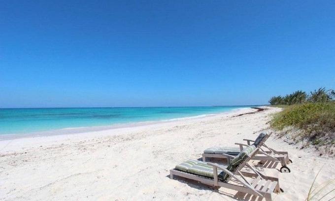 Double Bay House | Grand Beachfront Estate on Five Private Acres w/Kayaks, Hammocks, Snorkeling