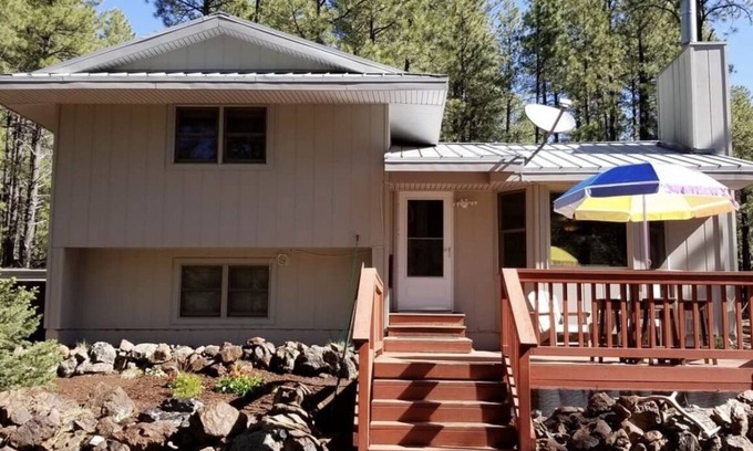 Parks House | Grand Canyon Elk Camp in Parks