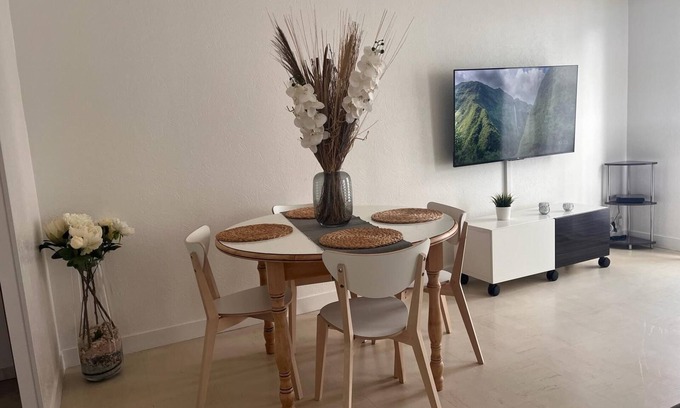 Chilly-Mazarin Apartment | Grand F2 de 52m2 en Centre Ville