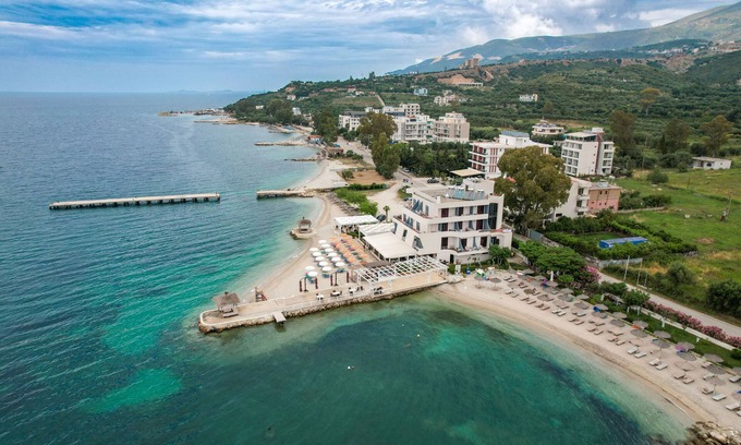 Radhime Hotel | Grand Hotel Aita