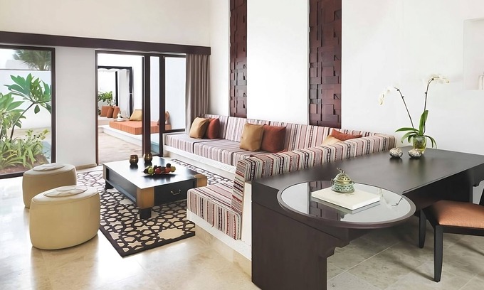 Salalah Hotel | Grand Lanai! Spacious Accommodation w/Garden View & Pool! Direct Beach Access!