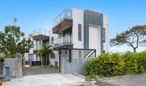 Bel Ombre Villa | Grand Lémuria by First Grand Stays - Luxury 3BR Villa with Private Pool