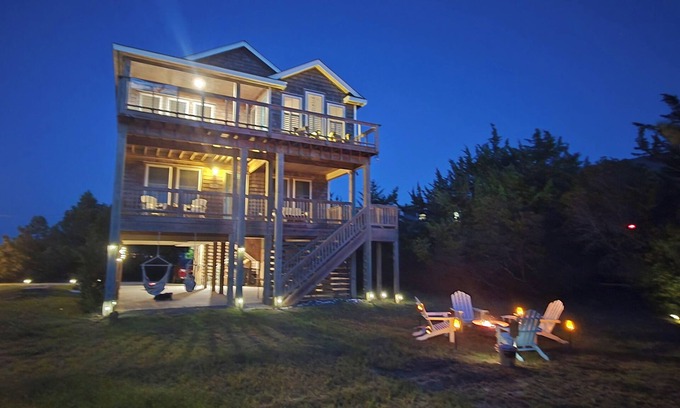 Farrow Shores House | GRAND OPENING DISCOUNTED RATES through December! PETS stay FREE!