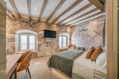 Old Town House | Grand Palace Luxury Retreat - Tale Of The Sea