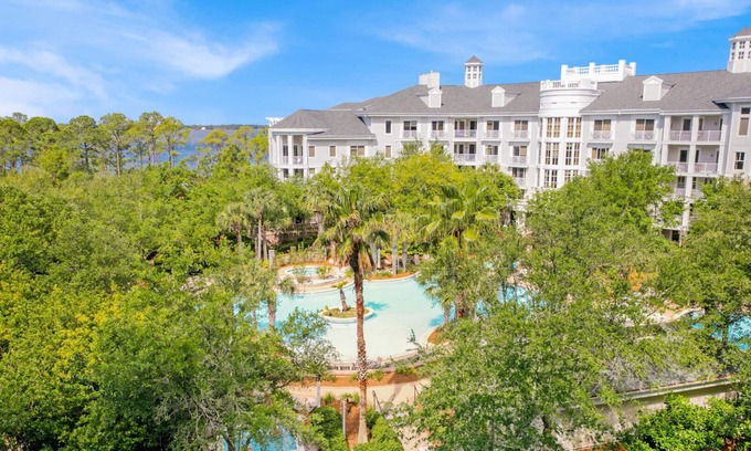Baytowne Wharf Condo | Grand Sandestin by Baytowne Wharf Village at Sandestin Golf & Beach Resort.