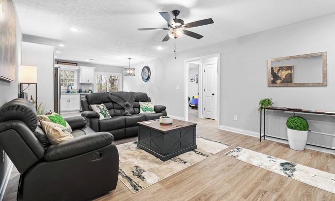 Elizabethtown House | Grand Slam Getaway on Sandy Circle