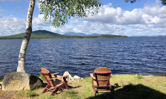 Beaver Cove Cottage | Grand View Lakefront Cottage - Amazing Sunset Views