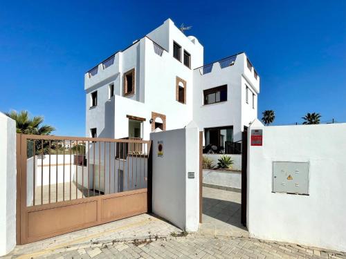Motril Villa | Grand Villa w Private Pool, cleaning included