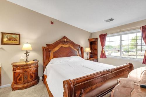 Nashville Apartment | Grand Wood Suites - 3rd Floor Front Side Corner Penthouse Suite 304
