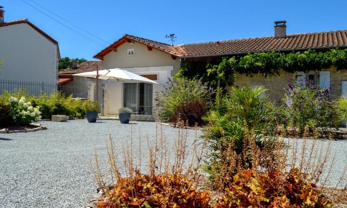 La Rochette Bed & Breakfast | Grande Chambre d'hôte Les Chats-Pîtres