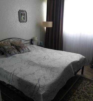 Montargis House | Grande chambre