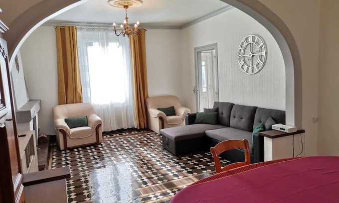 Vendome House | Grande maison de ville 120 m2 veranda et jardin.