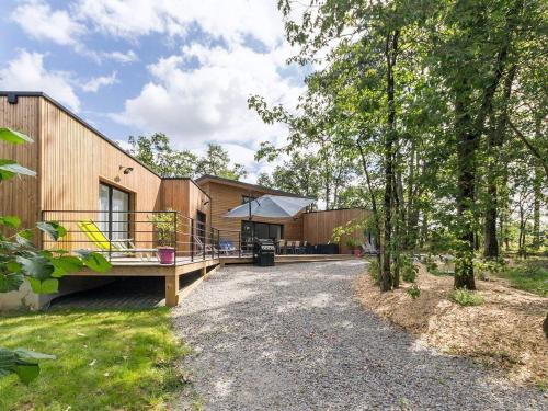 Port-Saint-Pere House | Grande maison en bois avec parc, terrasse, jeux et équipements modernes entre Nantes et Pornic - FR-1-306-1051