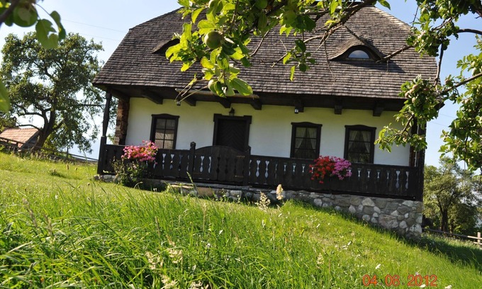 Bran House | Grandma's House - traditional accomodation house near to Bran Castle