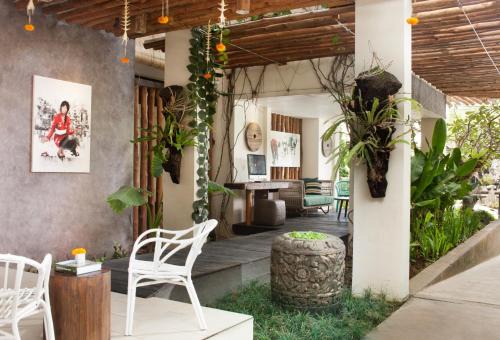 Dyanapura Hotel | Grandmas Plus Hotel Seminyak