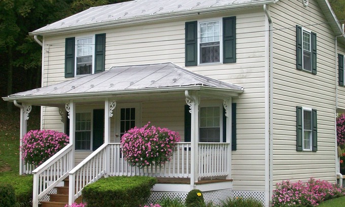 Franklin Other | GRANDMAS VACATION HOME ON REEDS CREEK, WV No WiFi or cell service. No hottub!